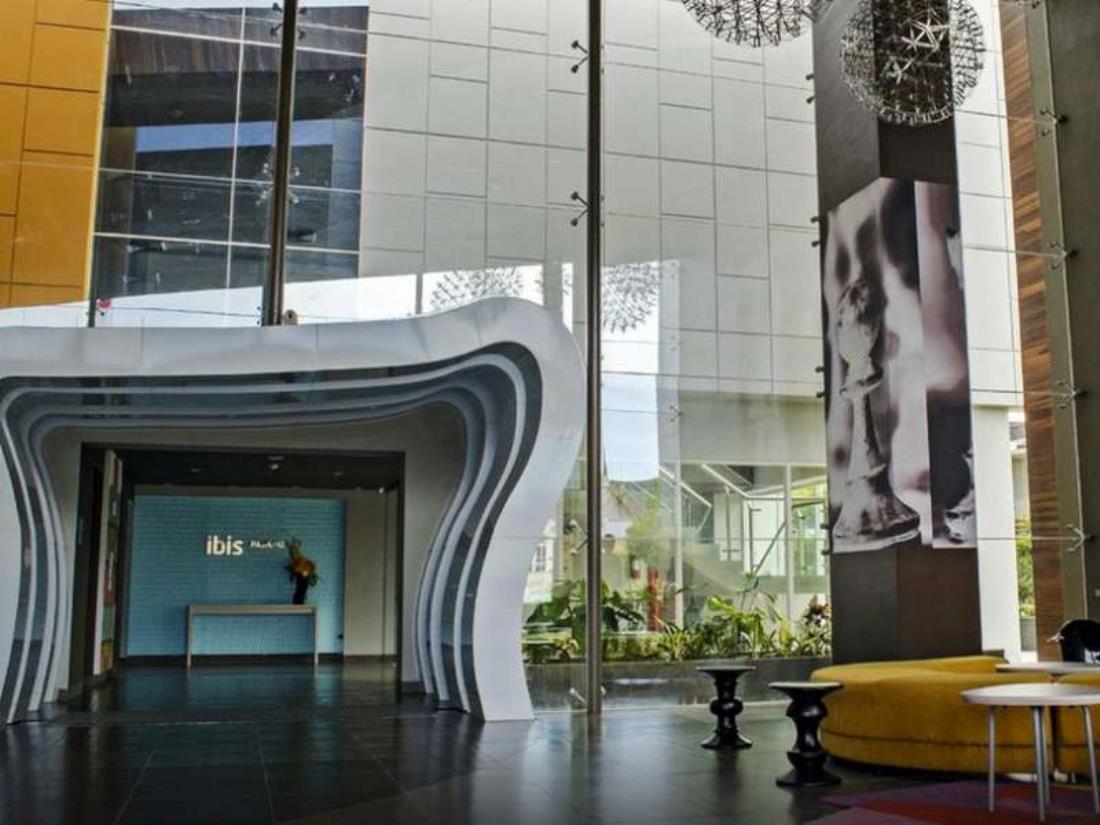 Ibis Padang Hotel Exterior foto