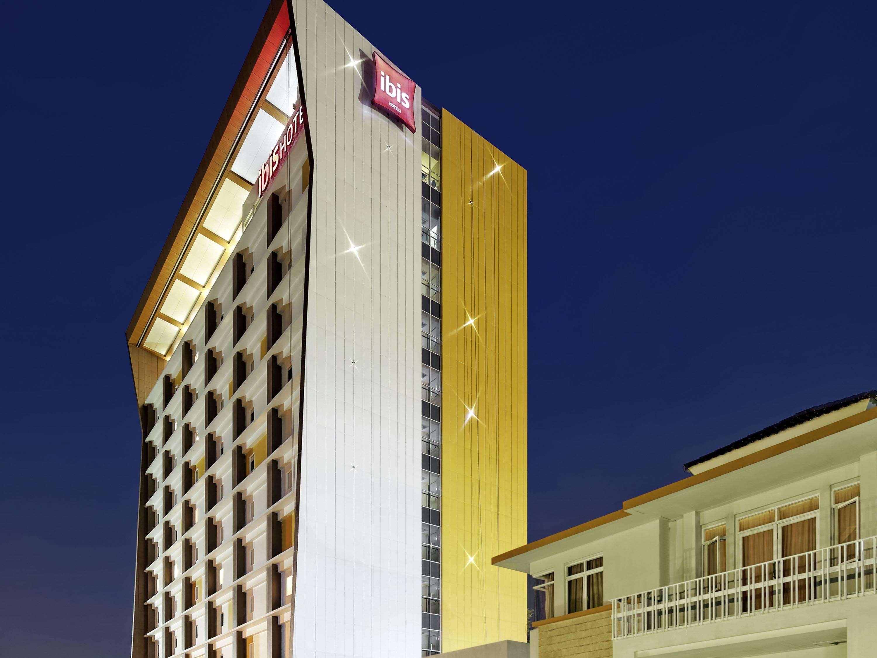 Ibis Padang Hotel Exterior foto