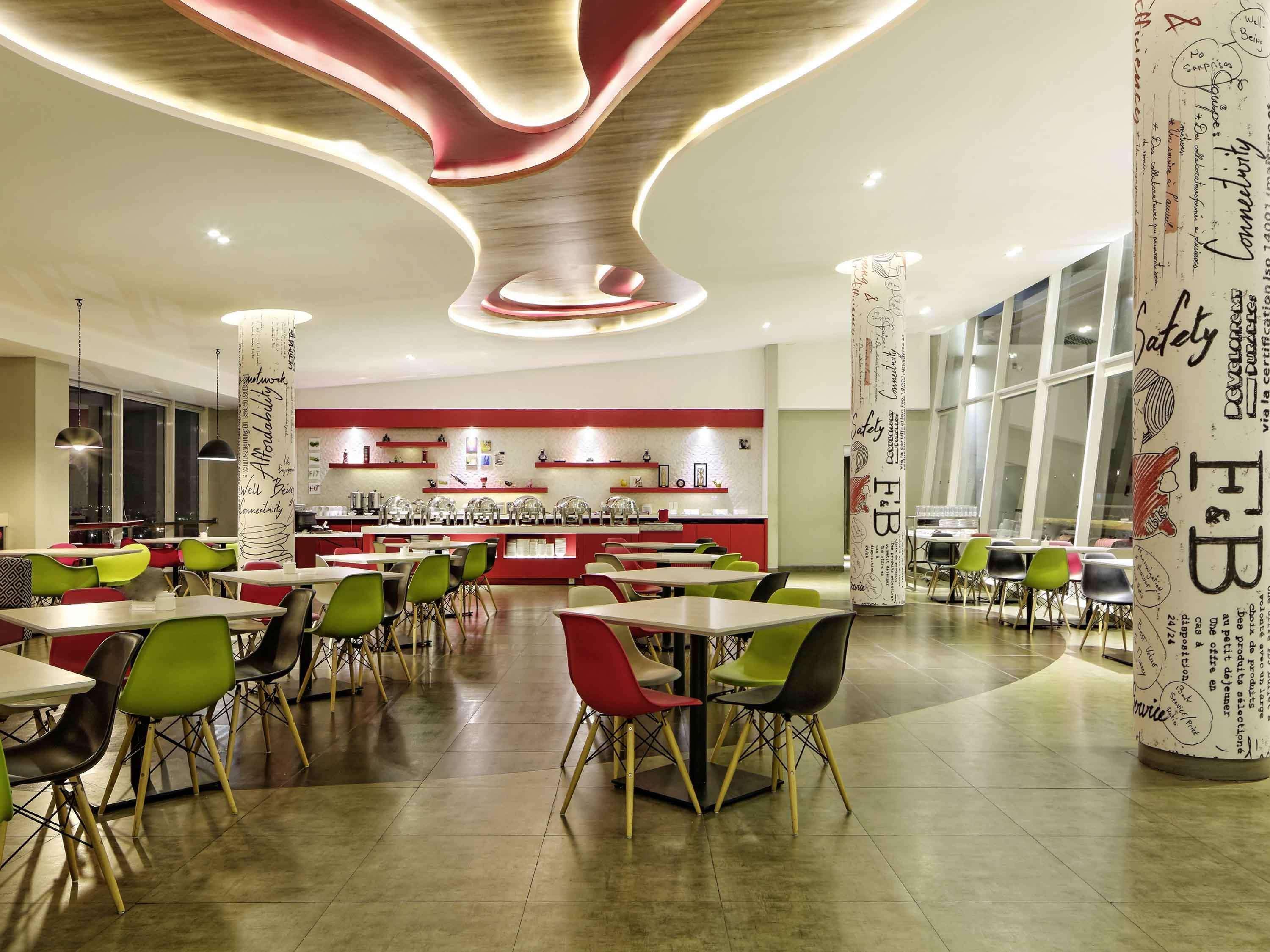 Ibis Padang Hotel Exterior foto