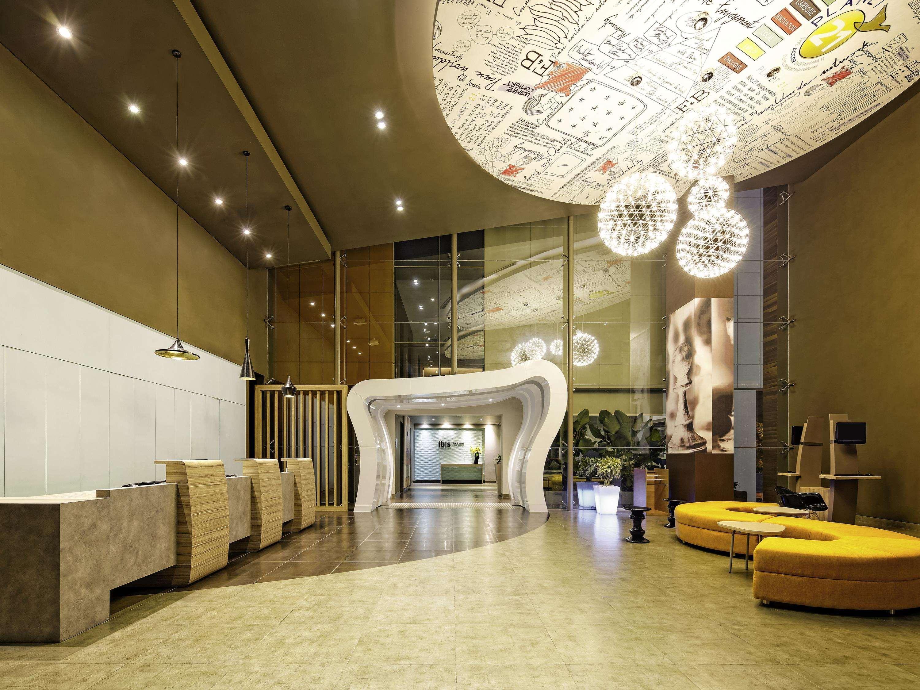 Ibis Padang Hotel Exterior foto