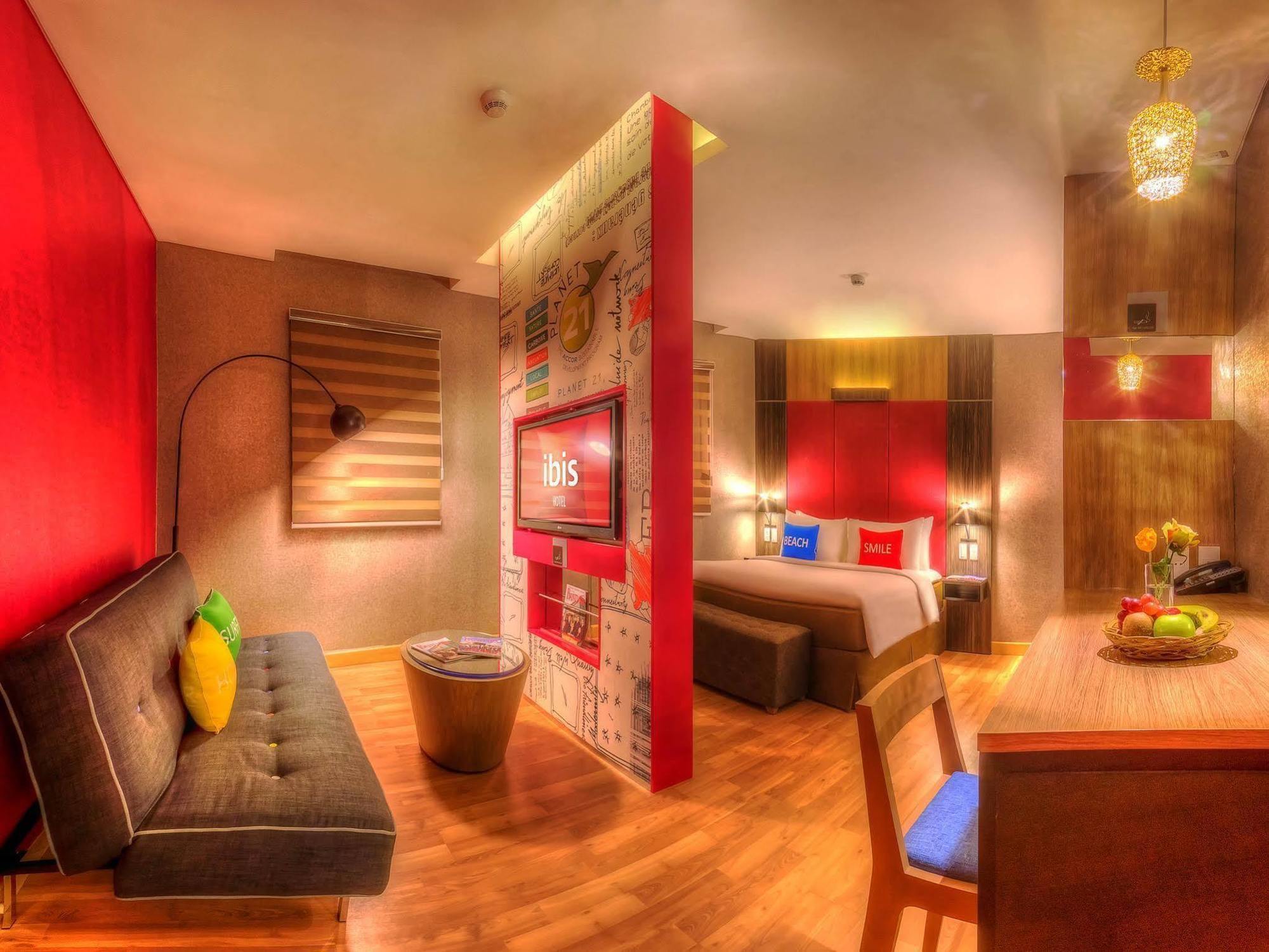 Ibis Padang Hotel Exterior foto